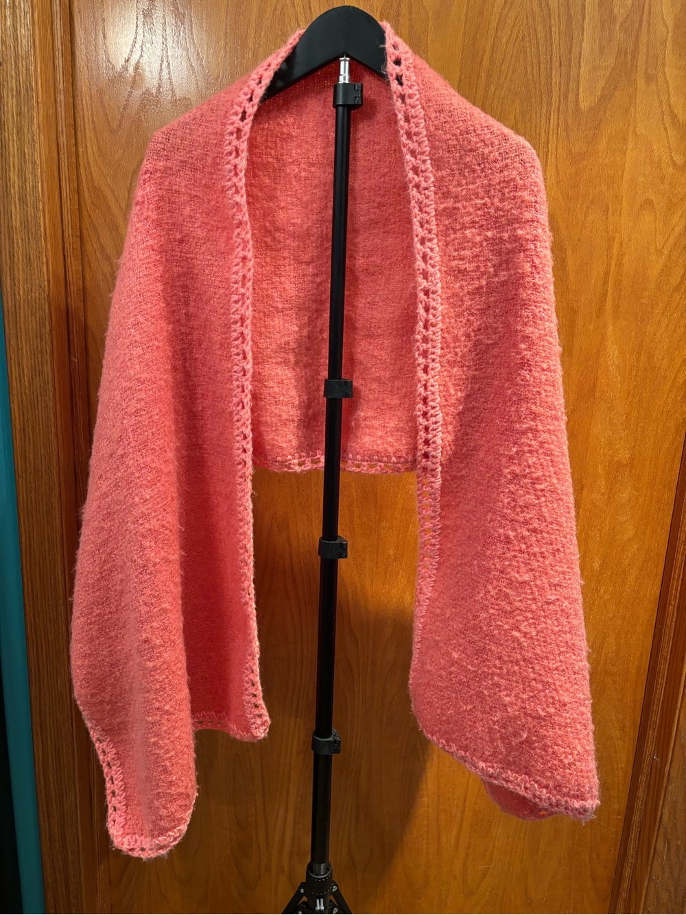 Cozy Coral Knit Wrap 38x72 crochet trim